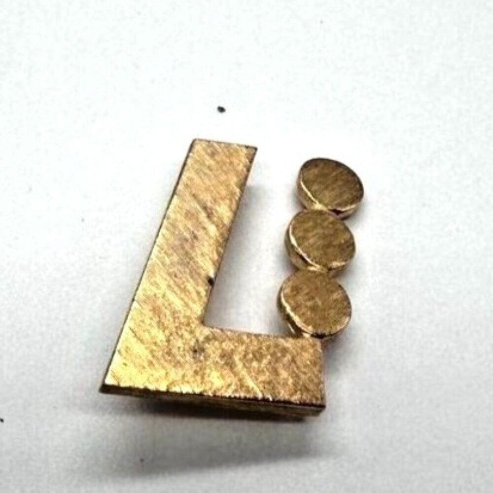 Vintage 1982 Menashe Kadishman‎ Brooch Pendant Gold Tone Brushed Finish